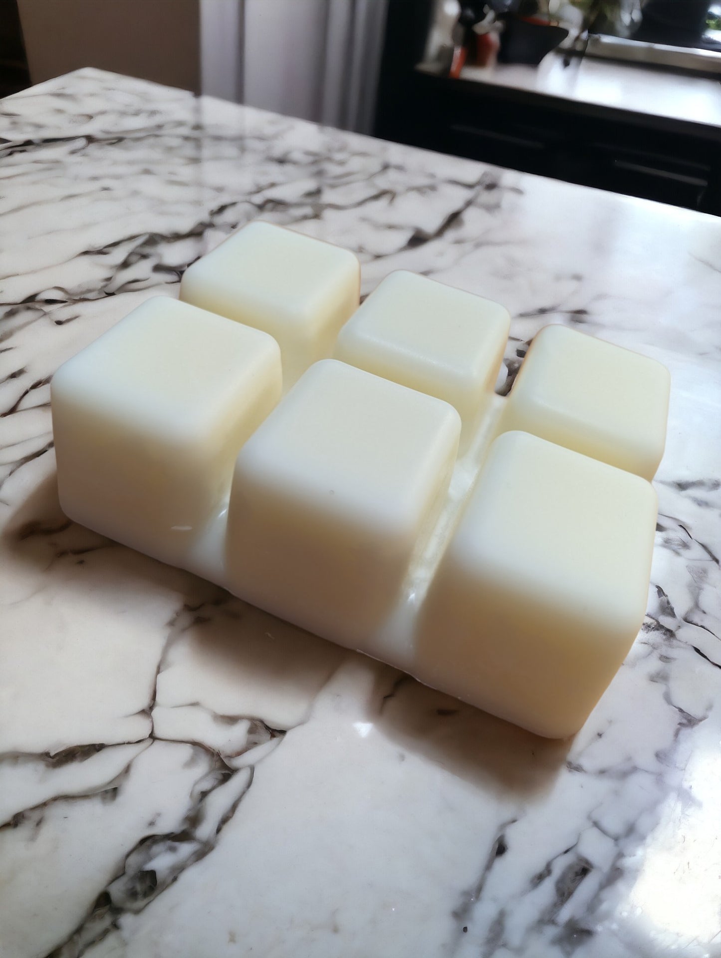 Basil & Bosc Pear - Wax Melt (2.5 oz | 6 Cubes)